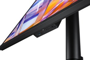 Монітор Samsung ViewFinity S8 (LS32H804UAIXUA) - 32