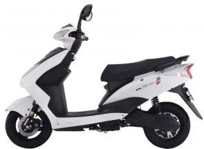 Фото: Електроскутер AIMA Power Eagle White (POWER EAGLE White) № 2 | KTC