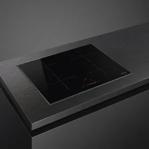 Фото: Індукційна варильна поверхня Smeg Universal (SI4642B) № 3 | KTC