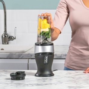 Блендер Ninja Personal Slim Blender Smoothie Maker QB3001EUS