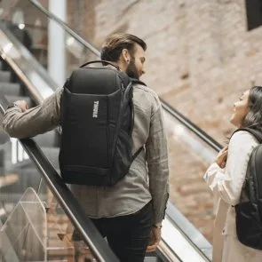 Фото: Рюкзак для ноутбука THULE Accent Recycled Backpack 20L TACBP-2115 Black (3205380) № 5 | KTC