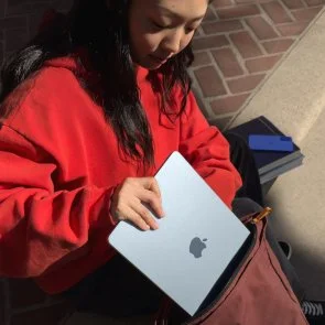 Фото: Ноутбук Apple MacBook Air 13.6 M4 10GPU Silver (MC654) № 8 | KTC