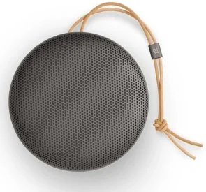 Фото: Портативна колонка Bang & Olufsen Beosound A1 3nd Gen Warm Granite (1736000) № 2 | KTC