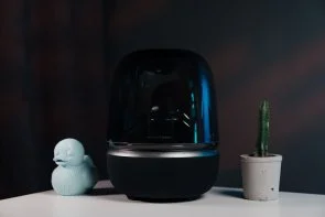 Фото: Колонка Harman Kardon Aura Studio 5 Wi-Fi/Bluetooth Black (HKAURAS5WFBSEP) № 16 | KTC