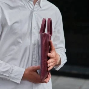 Фото: Чохол INCARNE Stem - MacBook Neo 13 2026 Burgundy № 6 | KTC