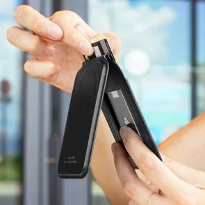 Фото: Чохол для пластикових карт Native Union for iPhone - Active Stand Magnetic Black (ACT-BLK-WAL) № 8 | KTC