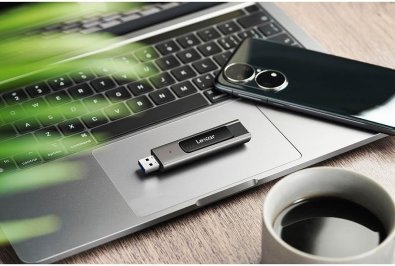 Флешка USB Lexar JumpDrive M900 64GB (LJDM900064G-BNQNG)
