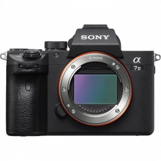 Цифрова фотокамера Sony Alpha 7M3 kit 28-70mm Black (ILCE7M3KB.CEC)