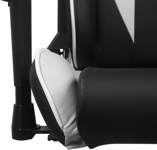  Крісло DXRACER P Series Black/White (GC-P188-NW-C2-01-NVF)