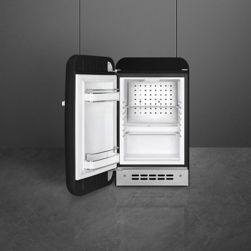Холодильник однодверний Smeg Retro Style Black (FAB5LBL5)