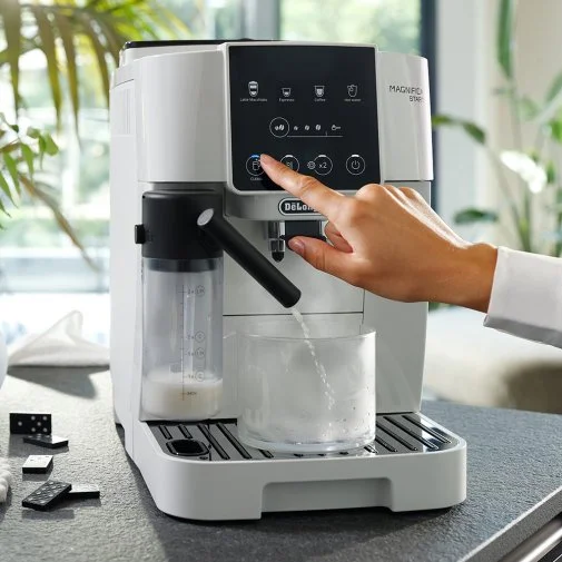 Фото: Кавомашина DeLonghi ECAM 220.61 W Magnifica Start (ECAM 220.61.W) № 10 | KTC