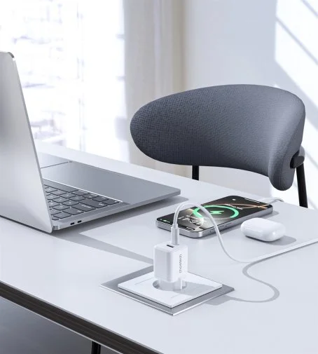 Фото: Зарядний пристрій Choetech PD5012 30W White (PD5012-EU-WH) № 14 | KTC