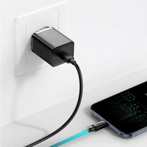 Фото: Зарядний пристрій Baseus Super Si Quick Charger 1C 20W Black with Type-C/Lightning (TZCCSUP-B01) № 11 | KTC