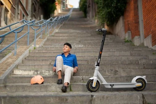Фото: Електросамокат Ninebot by Segway Max G30LE (AA.00.0010.29) № 12 | KTC