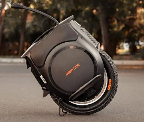 Фото: Моноколесо InMotion V12 Black (690690) № 10 | KTC