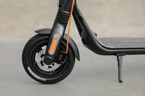 Фото: Електросамокат Ninebot by Segway F2 Pro E Black (AA.05.12.03.0001) № 11 | KTC