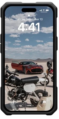 Фото: Чохол UAG for Apple iPhone 15 - Monarch Pro Magsafe Carbon Fiber (114219114242) № 14 | KTC