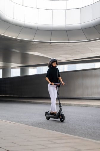 Електросамокат Ninebot by Segway KickScooter E2 Pro E Black (AA.05.14.05.0005)