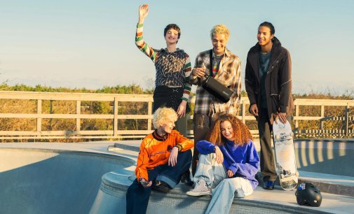 Портативна колонка Sony ULT Field 5 Black (SRSULT50B.E)