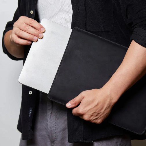 Чохол INCARNE Free Port Plus - MacBook Neo 13 2026 Black