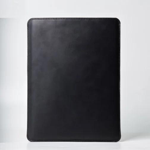 Фото: Чохол INCARNE Free Port Plus a15 - MacBook Air 15 2023-2024 Black № 12 | KTC