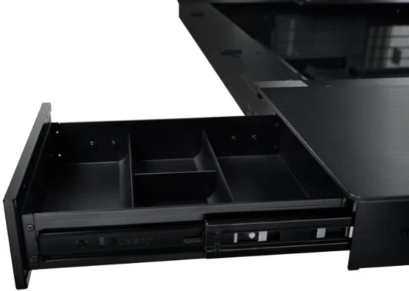 Фото: Стіл для геймерів Lian-Li DK-07X Black (G99.DK07X.10EU) № 11 | KTC