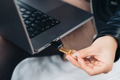 Фото: Флешка USB Verbatim Metal Executive Gold 64GB USB 3.2 Gen1 (99106) № 9 | KTC
