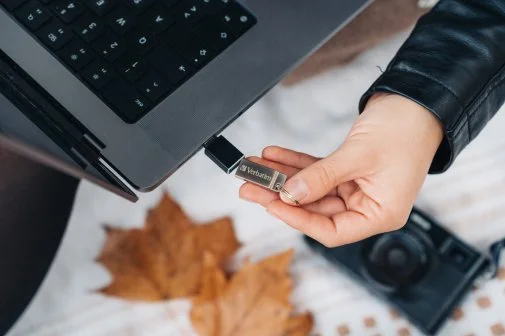 Фото: Флешка USB Verbatim Metal Executive Silver 64GB USB 2.0 (98750) № 11 | KTC