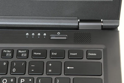 Фото: Ноутбук Fujitsu LifeBook U747 (LKN:U7470M0002UA) - 14" Intel Core i5 / i5-7300U / DDR4 8 ГБ / M.2 256 ГБ / Intel HD Graphics 620 № 5 | KTC