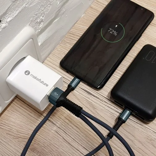 Фото: Зарядний пристрій MakeFuture 2.4A 2USB Auto-ID White (MCW-21WH) № 5 | KTC