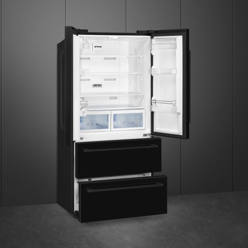 Холодильник комбінований Smeg Universal Black (FQ55FNDF)