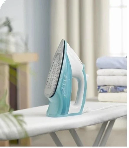 Фото: Праска Russell Hobbs Light and Easy (26470-56) № 16 | KTC