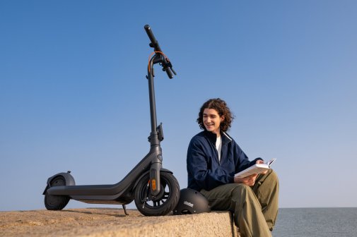 Електросамокат Ninebot by Segway KickScooter E2 Pro E Black (AA.05.14.05.0005)