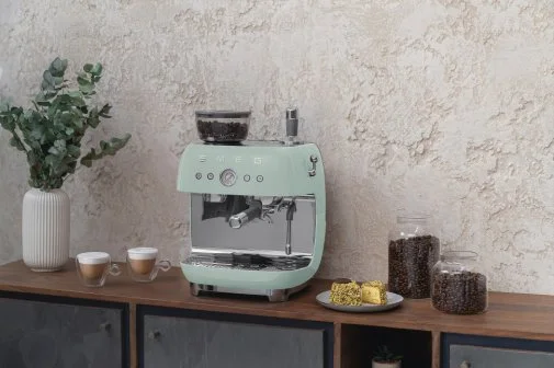 Фото: Ріжкова кавоварка Smeg Espresso coffee machine with grinder Pastel Green (EGF03PGEU) № 32 | KTC