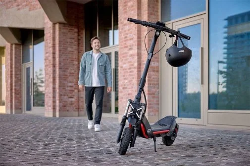 Фото: Електросамокат Ninebot by Segway ZT3 Pro E Black (AA.05.18.01.0001) № 16 | KTC