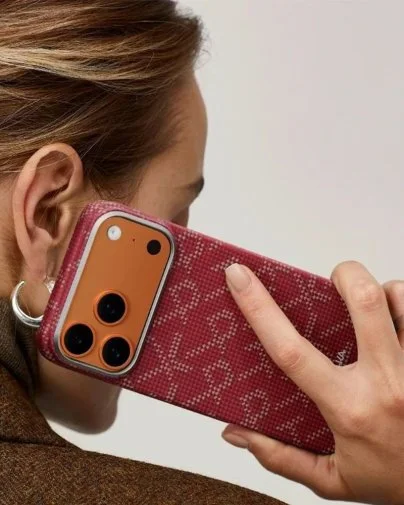 Фото: Чохол Pitaka for Apple iPhone 17 Pro Max - Ultra-Slim Monogram Red/Gold (KI1702PTKP) № 7 | KTC