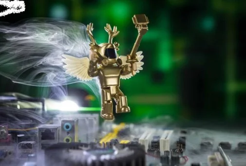 Фото: Ігрова фігурка Jazwares Roblox Core Figures Simoon68 Golden God W6 № 7 | KTC