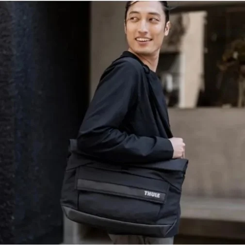 Фото: Сумки портативна Thule Paramount Crossbody 14L PARACB-3114 Black (3205007) № 10 | KTC