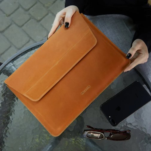 Чохол INCARNE Line - MacBook Neo 13 Cognac (line-cognac-neo-13)