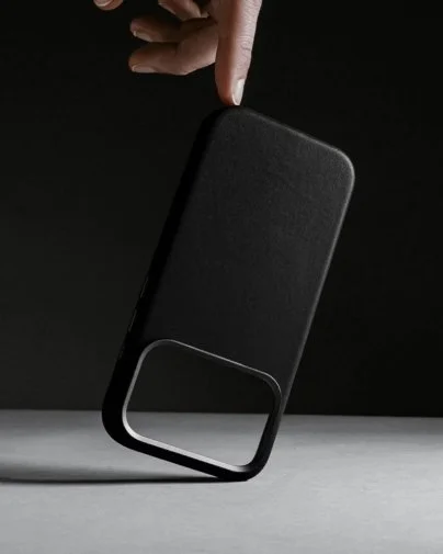 Фото: Чохол Nomad for Apple iPhone 17 Pro Max - Traditional Leather Black (NM011895858) № 18 | KTC