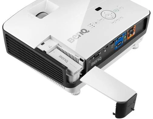 Фото: Проектор BenQ MU686 (9H.JFM77.13E) № 10 | KTC