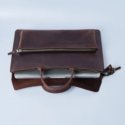 Фото: Чохол INCARNE Maryland a15 - MacBook Air15 2023-2024 Brown № 39 | KTC