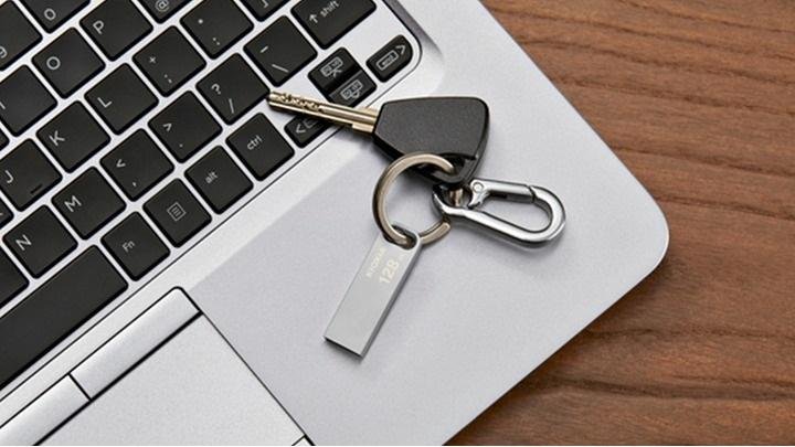 Флешка USB Kioxia TransMemory U366 128Gb (LU366S128GG4)