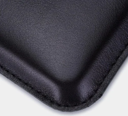 Фото: Чохол INCARNE ClineUp - MacBook Pro 14 Black (clineup-black-pro-14) № 16 | KTC