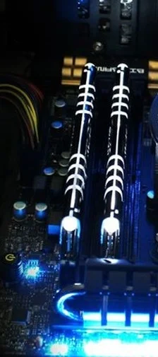 Фото: Пам'ять AVEXIR Original Series DDR3 2х4 ГБ (AVD3U16000904G-2CIW) № 13 | KTC