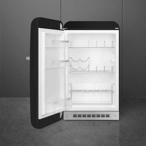 Холодильник однодверний Smeg Retro Style Black (FAB10HLBL5)