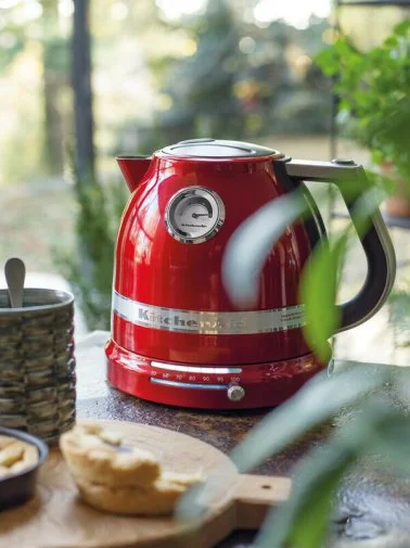 Фото: Електрочайник KitchenAid Temperature Kettle 1.5L Artisan 5KEK1522 Red (5KEK1522EER) № 18 | KTC