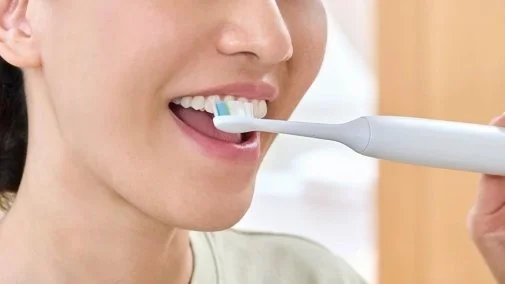 Фото: Насадка для зубної щітки Philips Sonicare W Optimal White 4 pcs (HX6064/87) № 14 | KTC