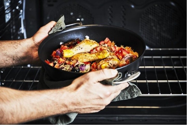 Сотейник Tefal Unlimited 2.5L Black (G2557172)