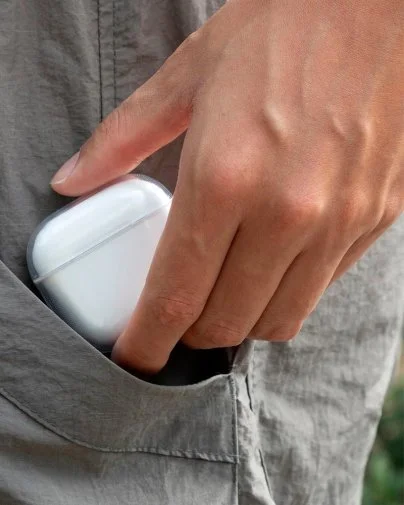 Фото: Чохол Native Union for Airpods 4th Gen - RE Clear (AP-4-TRA) № 23 | KTC